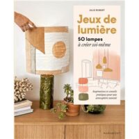 Couverture du livre : Jeux de lumière – 9782501185011 - sur www.promoculture.lu