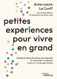 Couverture du livre : Petites expériences pour vivre en grand – 9782416012655 - sur www.promoculture.lu